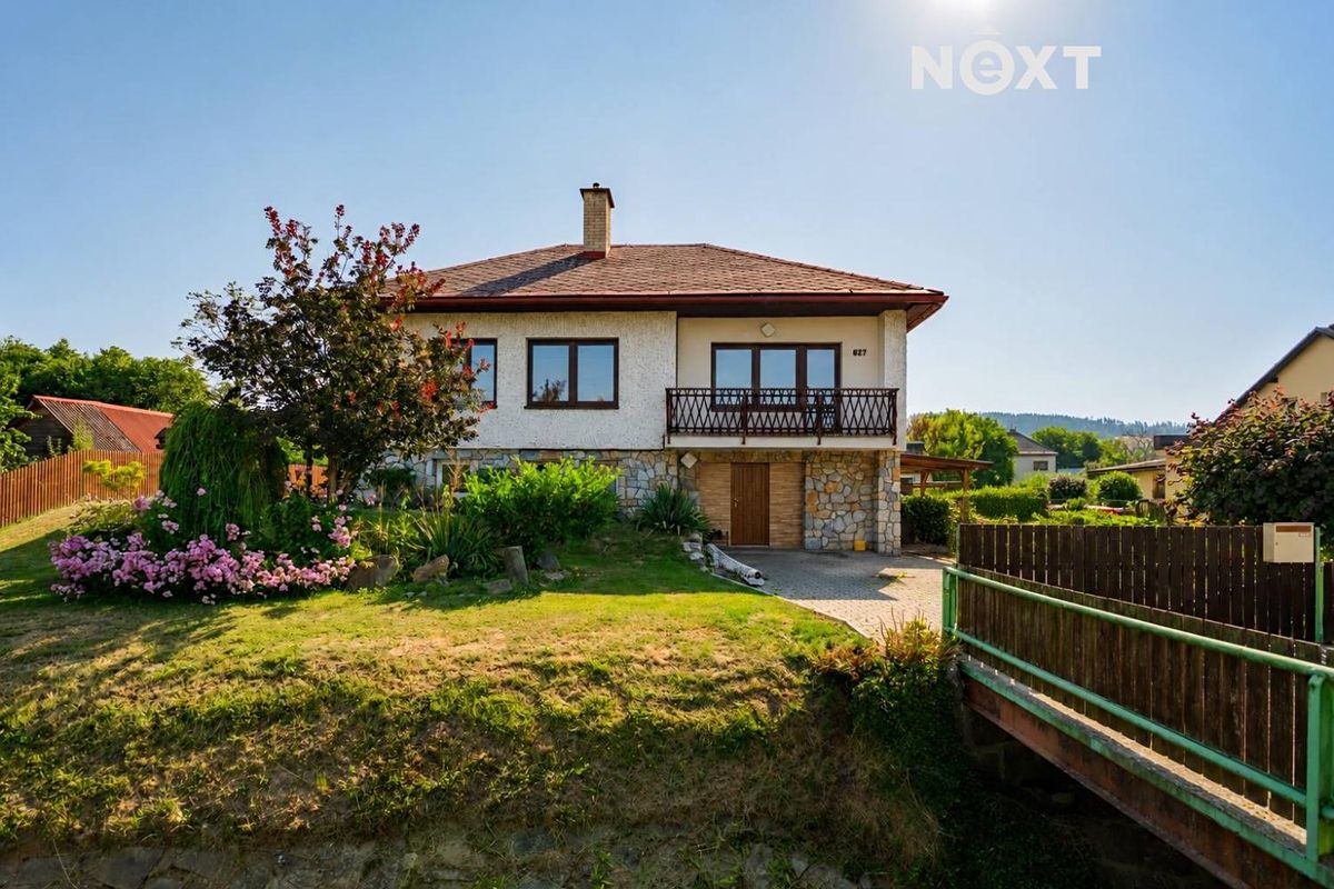 Prodej rodinného domu 199 m², pozemek 865 m²