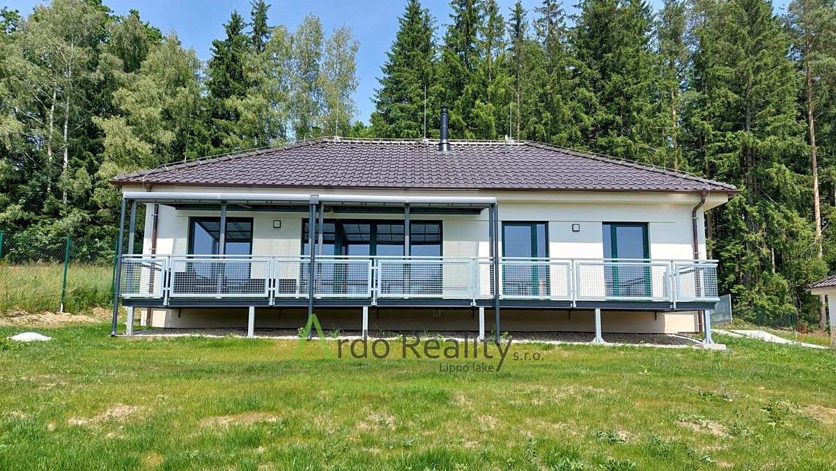 Pronájem rodinného domu 98 m², pozemek 1024 m² – fotografie 3