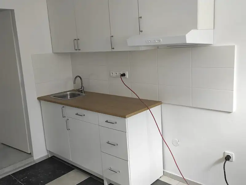 Pronájem bytu 2+kk 36 m², Cheb – náhled fotky 1