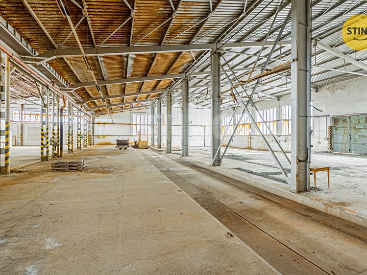 Комерційне приміщення на продаж, 5 979 м² (15 з 52)