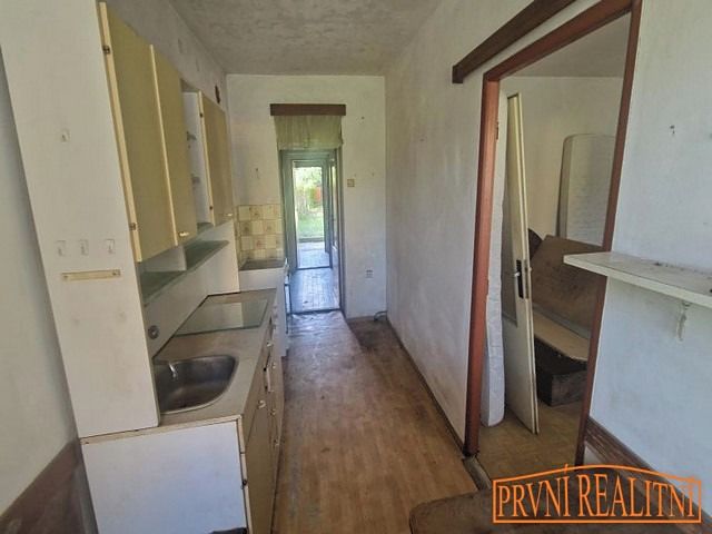 Prodej rodinného domu 100 m², pozemek 878 m² – fotografie 4