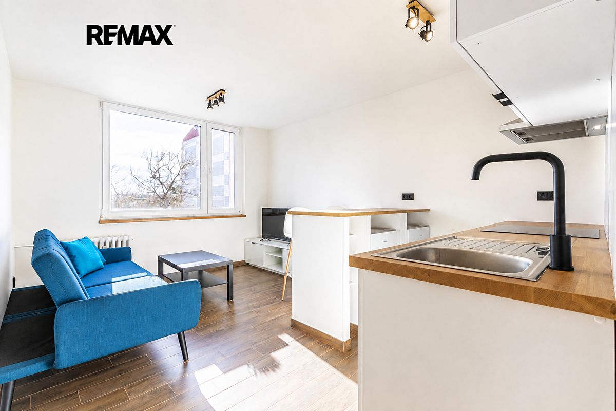Pronájem bytu 3+kk 42 m²