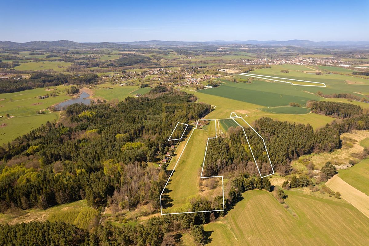 Prodej zemědělské usedlosti 130 m², pozemek 97954 m²