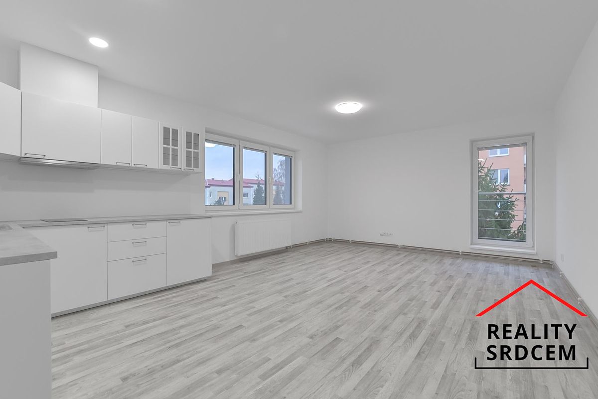 Pronájem bytu 2+kk 48 m² – fotografie 2