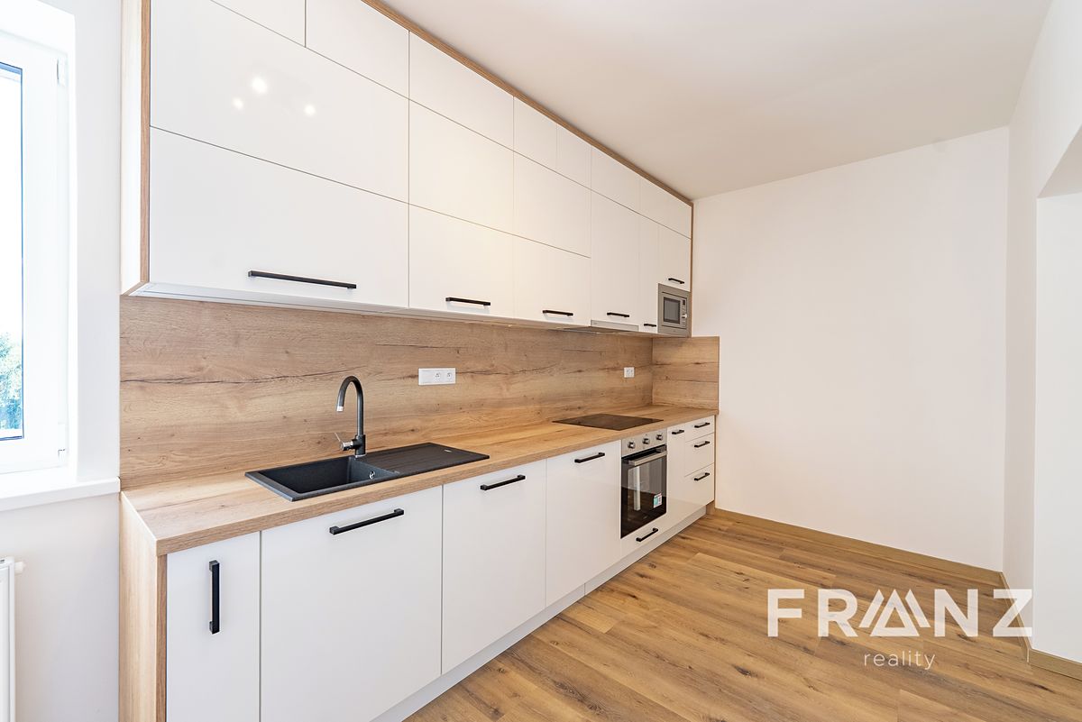 Pronájem bytu 3+1 94 m² – fotografie 5