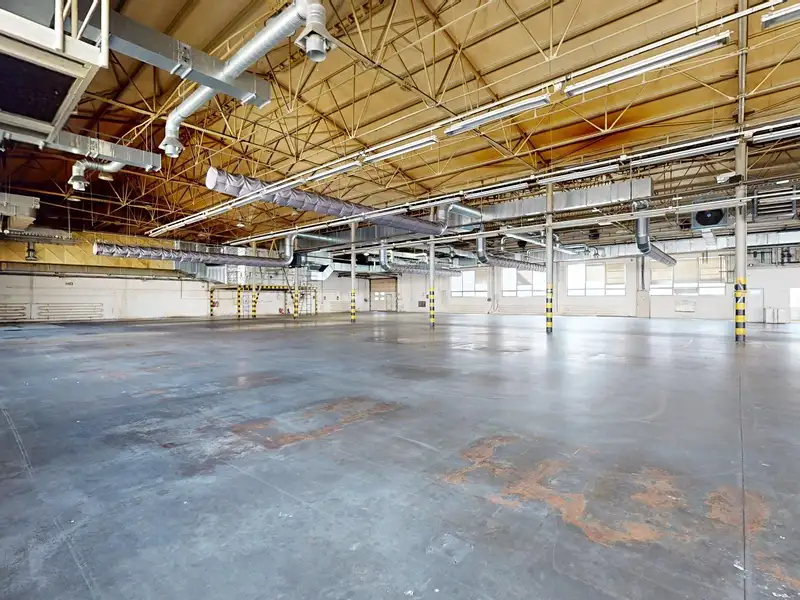 Pronájem skladového prostoru 2586 m², Hradec Králové – náhled fotky 2