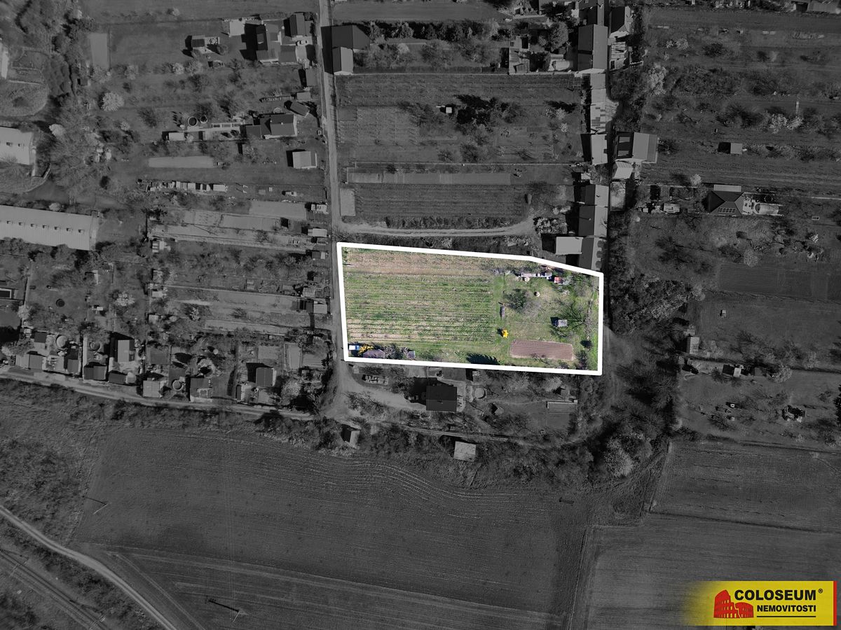 Prodej stavebního pozemku 3428 m² – fotografie 2