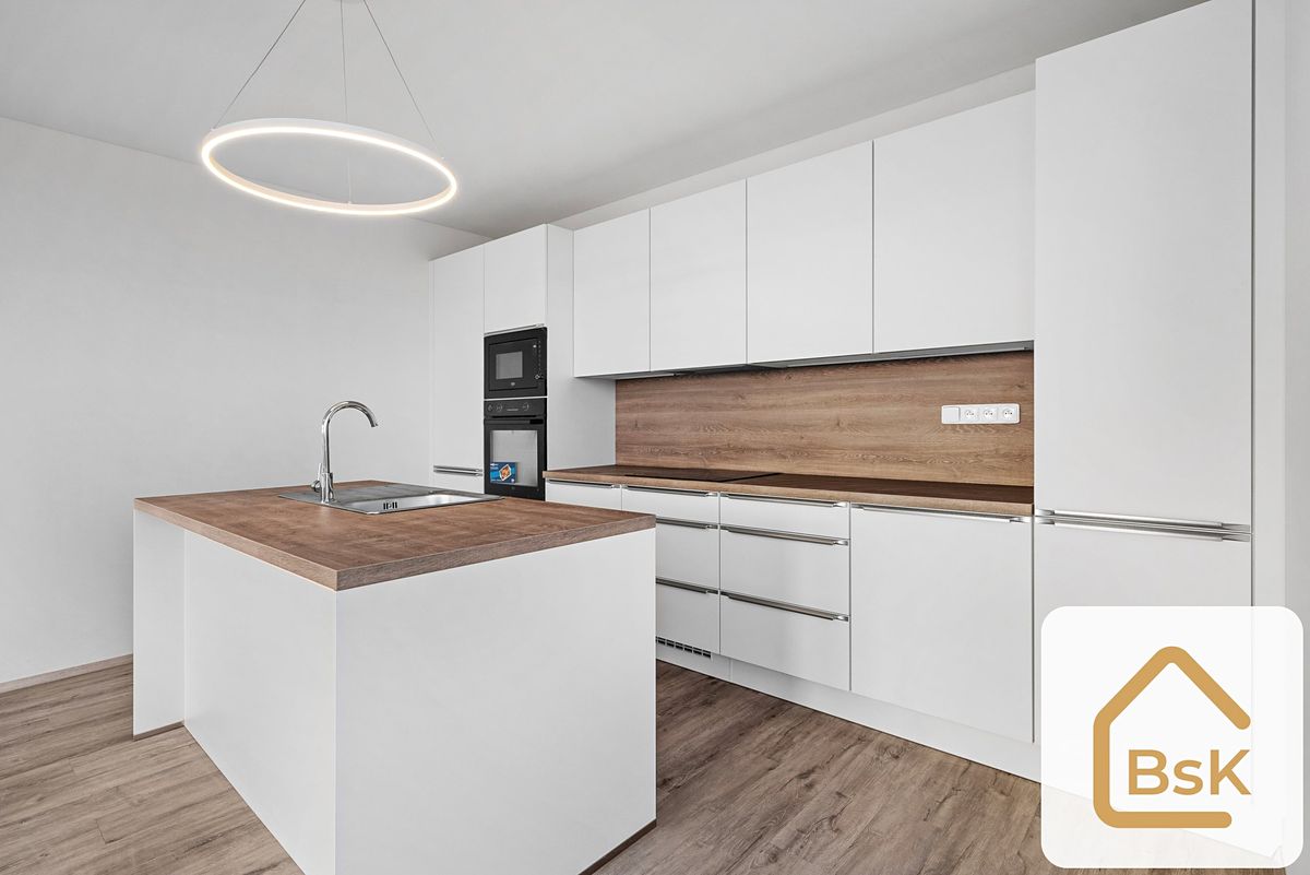 Prodej bytu 4+kk 111 m² – fotografie 2