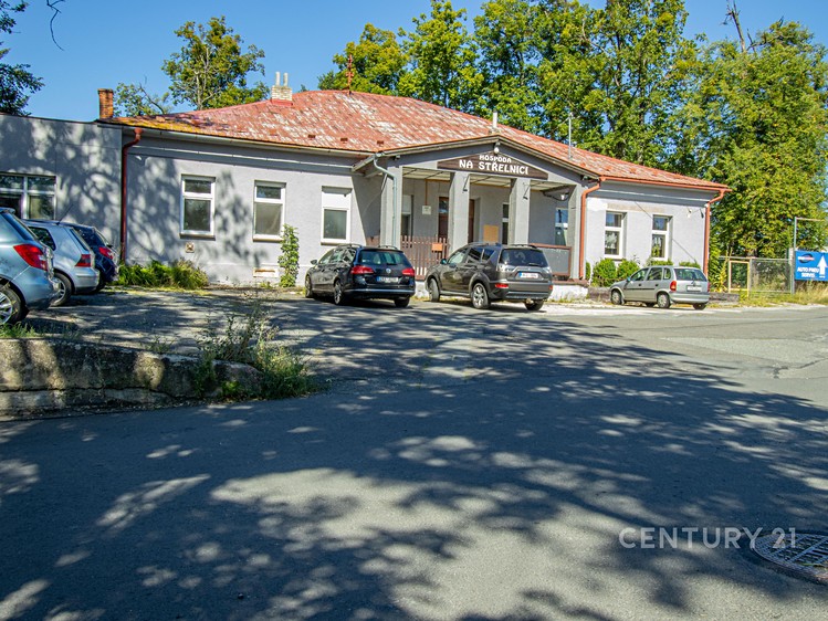 Prodej komerčního prostoru, 450 m² (2 z 16)
