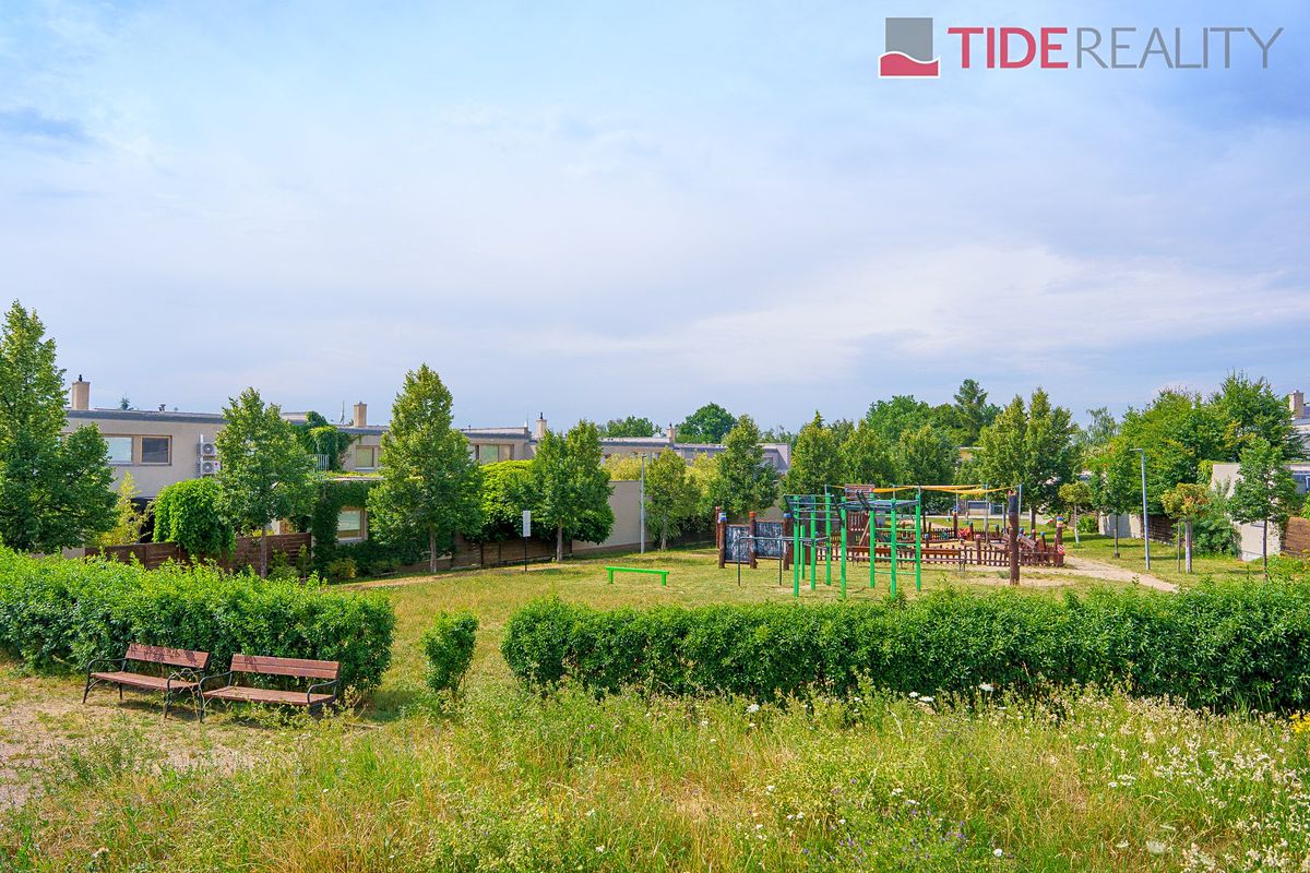 Prodej stavebního pozemku 890 m² – fotografie 5