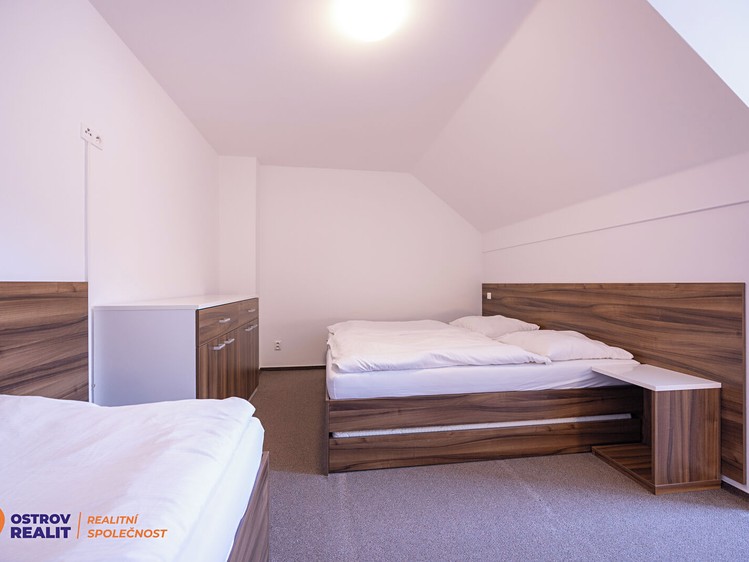 Prodej komerčního prostoru, 41 m² (9 z 24)