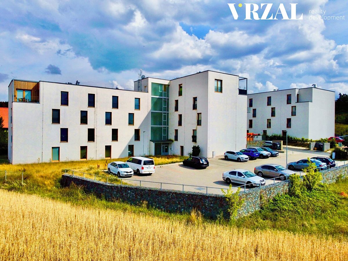 Pronájem bytu 2+kk 62 m²
