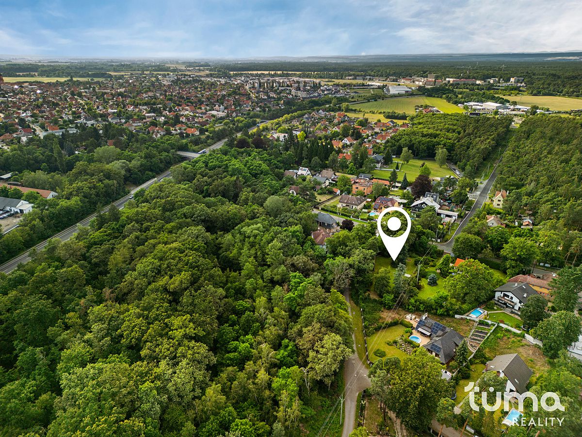 Prodej stavebního pozemku 895 m² – fotografie 4