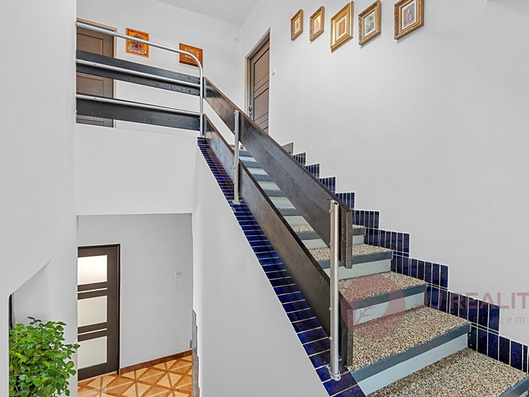 Будинок на продаж, 220 м² (30 з 47)
