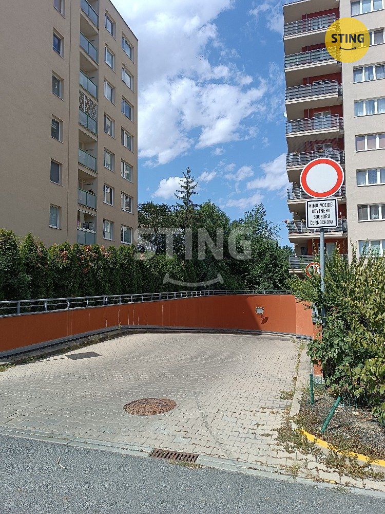 Prodej garážového stání 15 m² – fotografie 5