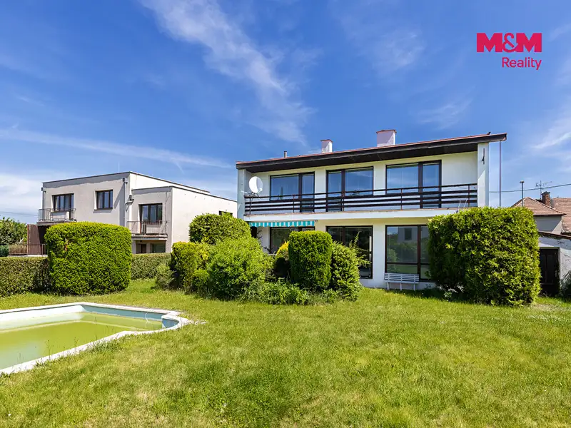 Prodej rodinného domu 220 m², pozemek 738 m², Pardubice – náhled fotky 2