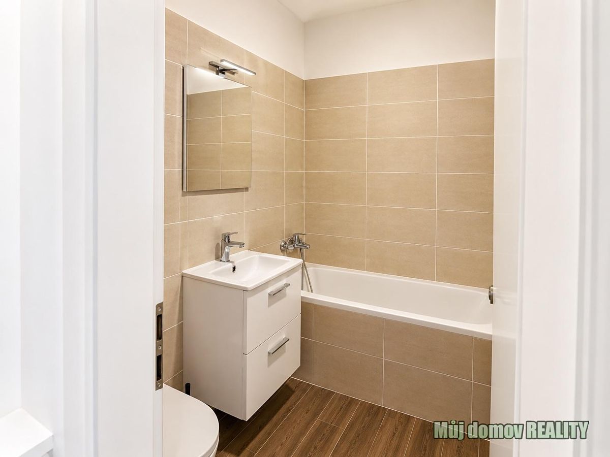 Pronájem bytu 2+kk 48 m² – fotografie 5