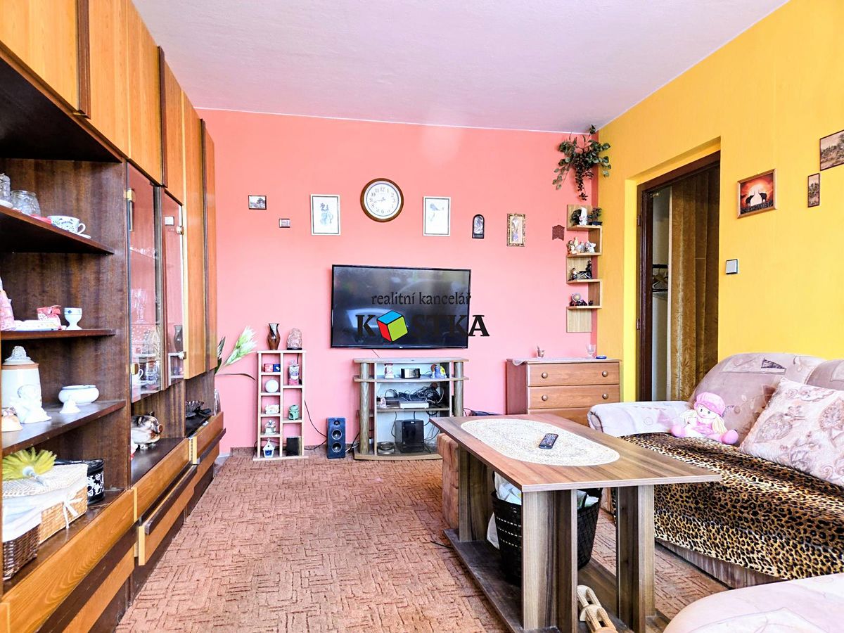 Pronájem bytu 2+1 59 m² – fotografie 2