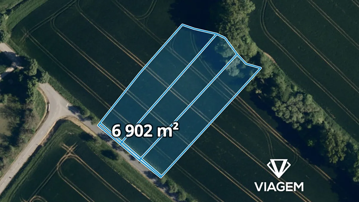 Prodej podílu 1/3 pole 1328 m²
