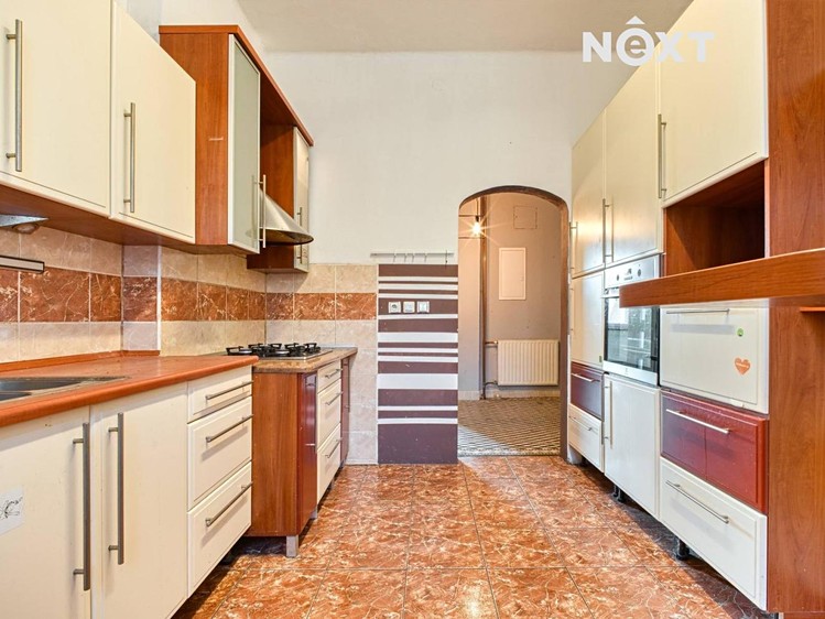 Prodej domu, 195 m² (6 z 30)