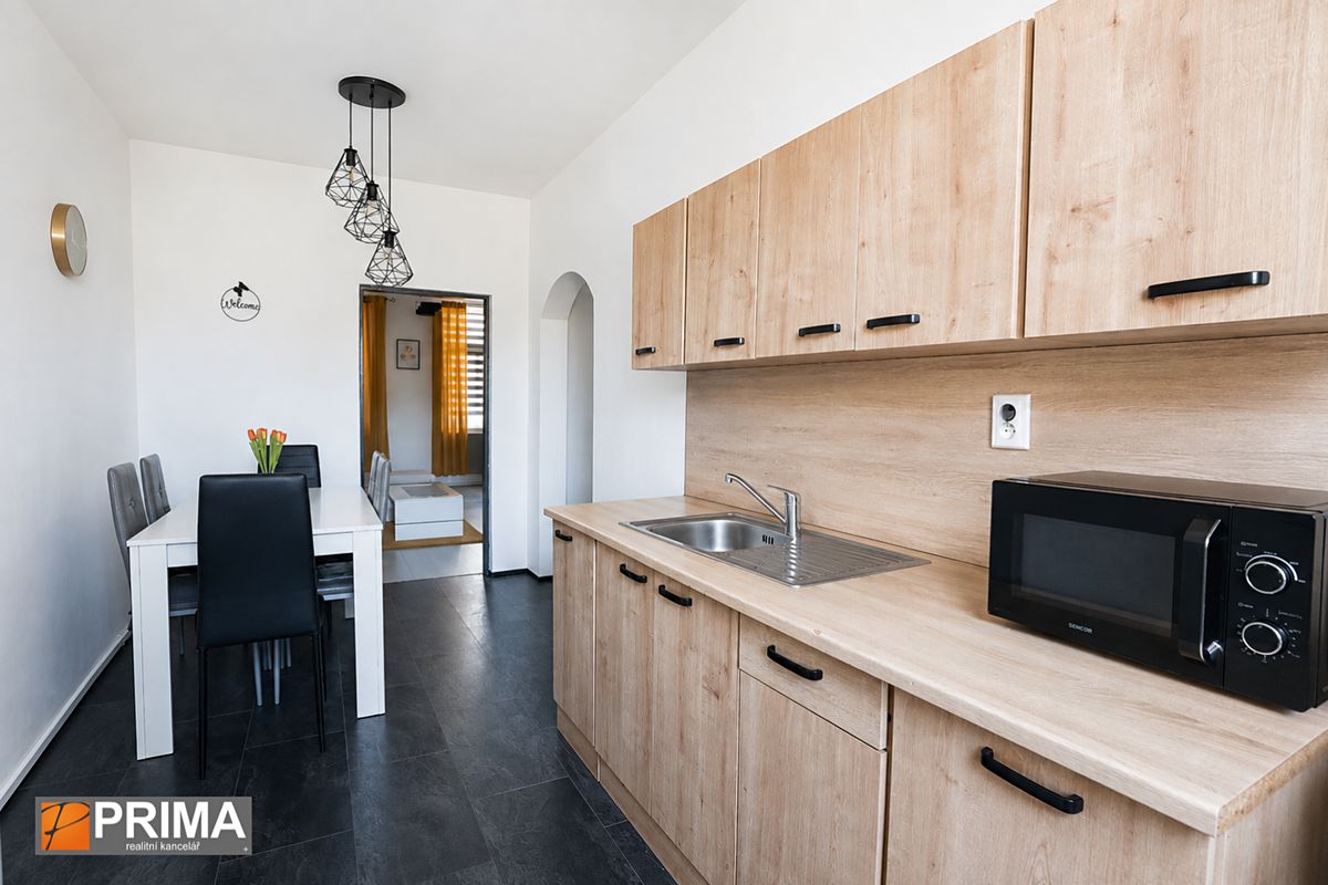 Prodej vícegeneračního domu 210 m², pozemek 181 m² – fotografie 4