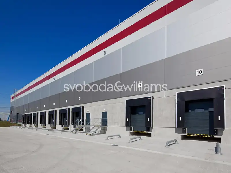 Pronájem výrobní haly, prostoru 6290 m², Zeleneč – náhled fotky 3