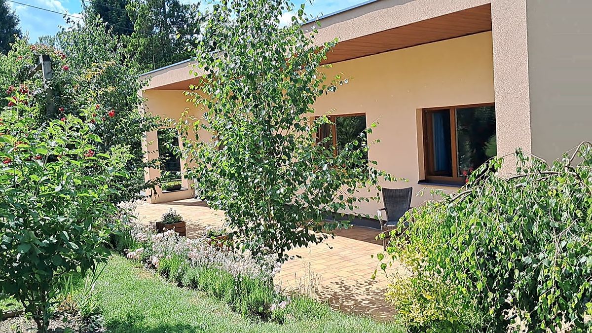 Prodej rodinného domu 88 m², pozemek 500 m² – fotografie 2