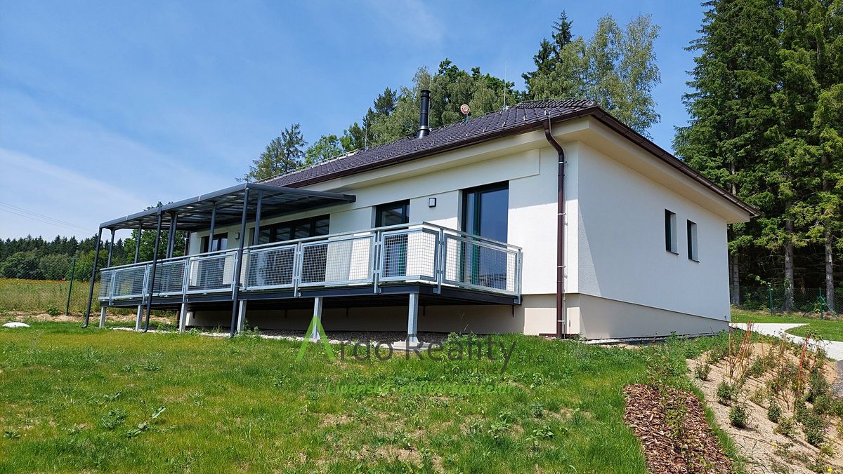 Pronájem rodinného domu 98 m², pozemek 1024 m²
