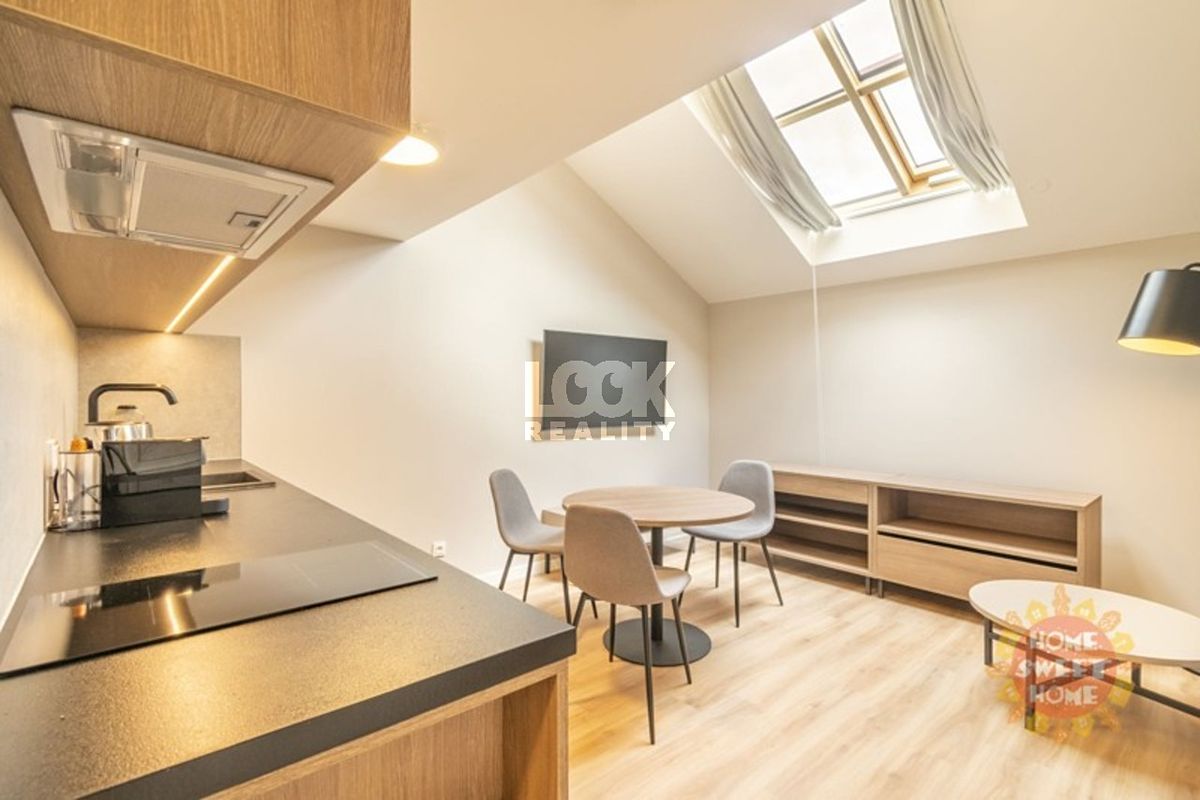Pronájem bytu 2+kk 37 m² – fotografie 4