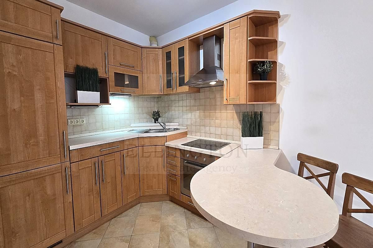 Pronájem bytu 2+kk 54 m² – fotografie 2
