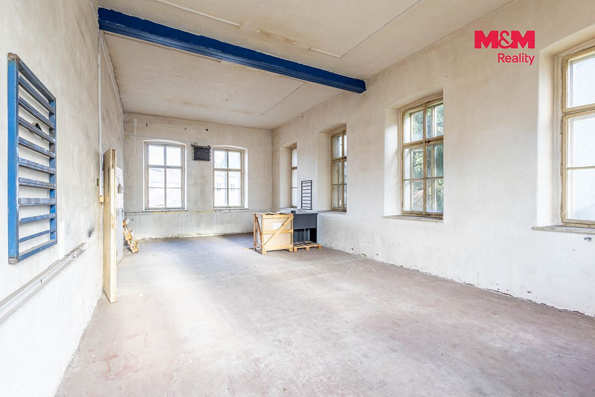 Pronájem výrobní haly, prostoru 800 m² – fotografie 2