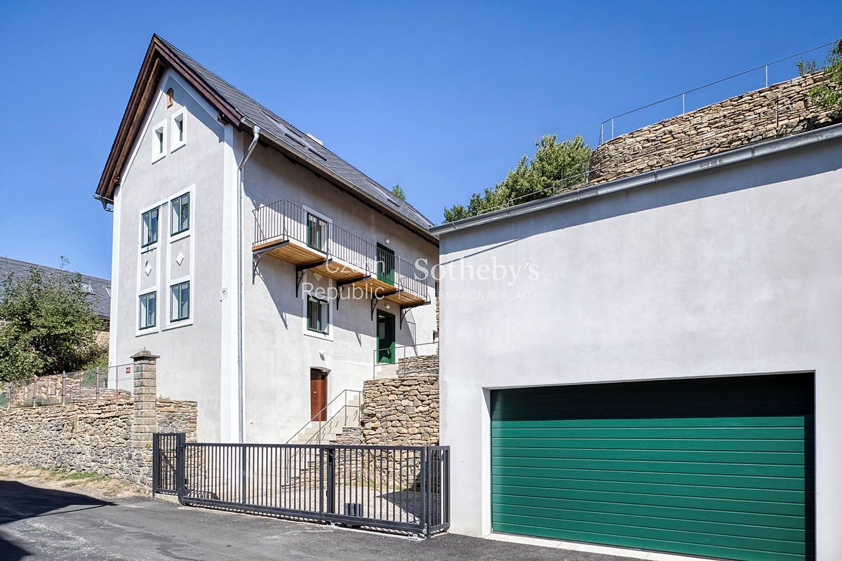 Prodej rodinného domu 203 m², pozemek 502 m² – fotografie 4