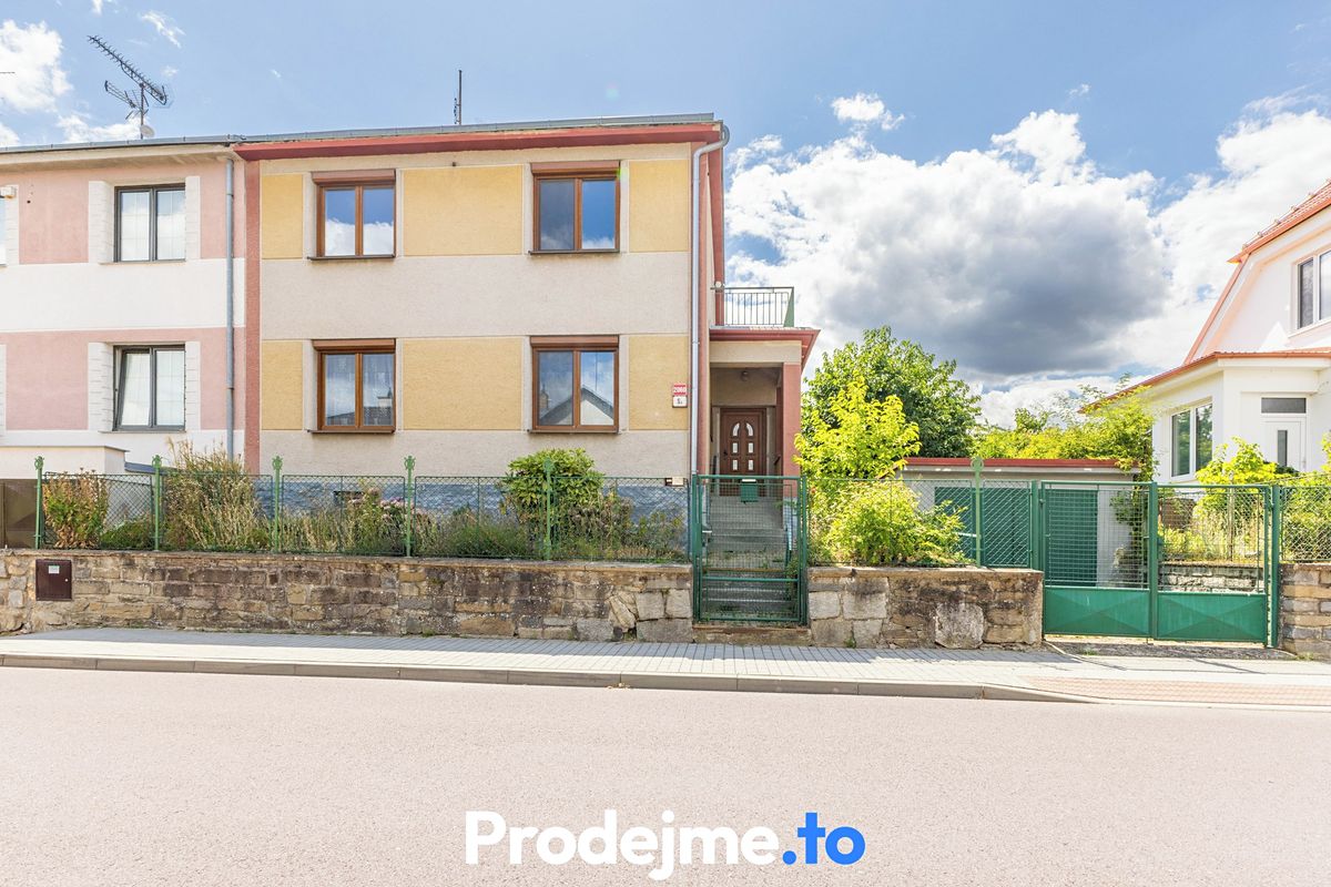 Prodej rodinného domu 131 m², pozemek 566 m² – fotografie 2