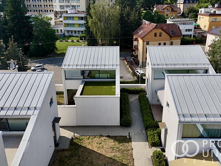 Квартира 2+kk на продаж, 83 м² (13 з 17)