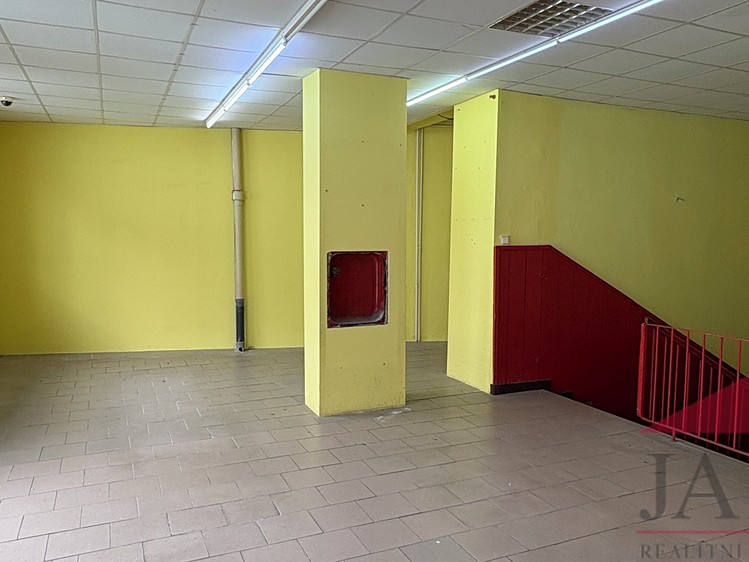 Комерційне приміщення на продаж, 385 м² (20 з 33)