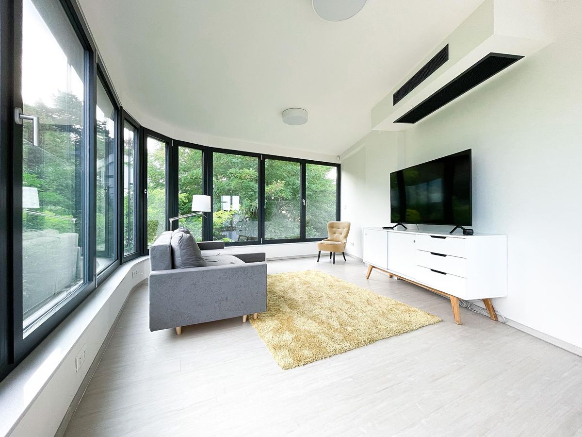 Pronájem bytu 2+kk 144 m² – fotografie 5