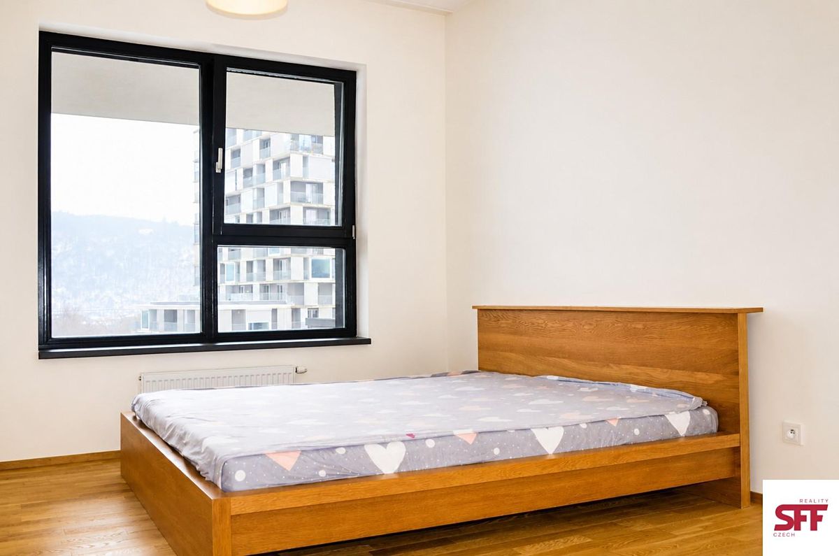 Pronájem bytu 1+kk 32 m² – fotografie 4
