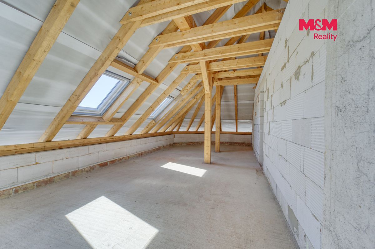 Prodej rodinného domu 430 m², pozemek 290 m² – fotografie 5