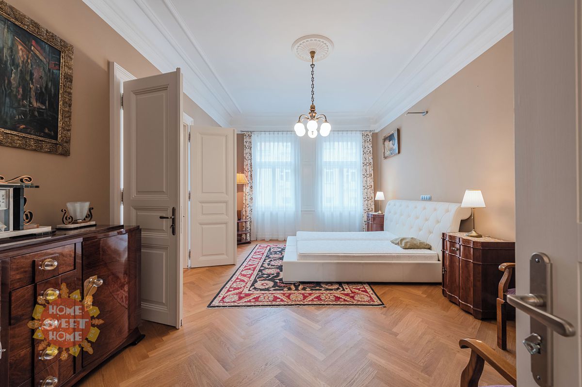 Pronájem bytu 5+1 184 m²