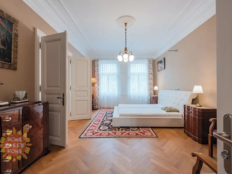 Pronájem bytu 5+1 184 m², Praha – náhled fotky 1