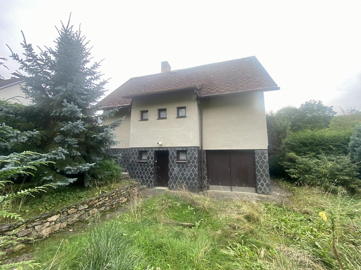 Prodej rodinného domu 190 m², pozemek 753 m² – fotografie 2