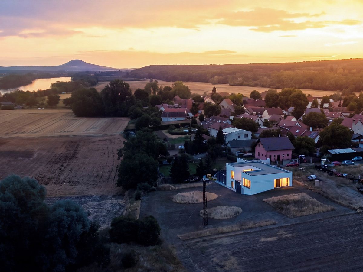 Prodej vily 236 m², pozemek 2500 m² – fotografie 5