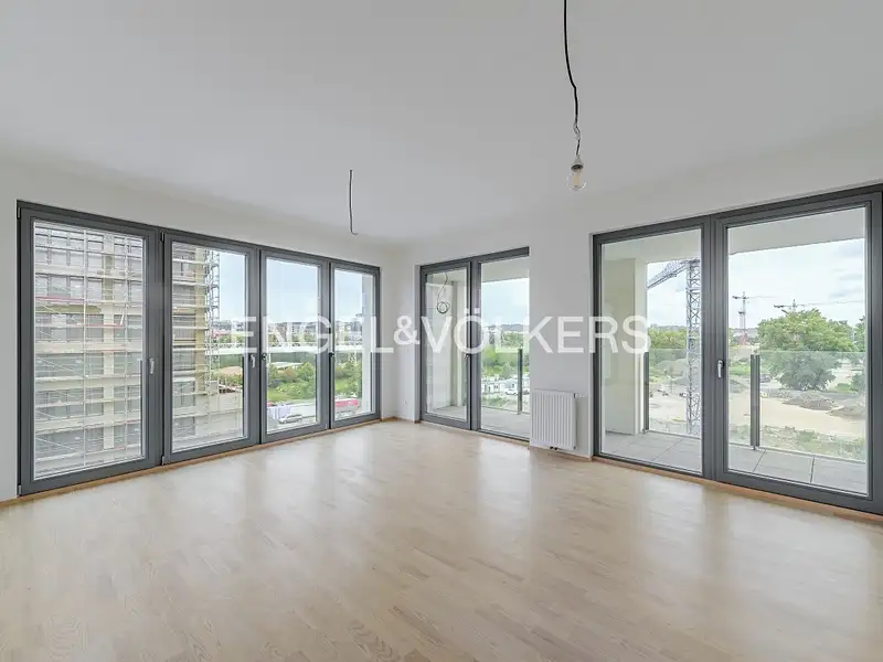 Pronájem bytu 2+kk 63 m², Praha – náhled fotky 2