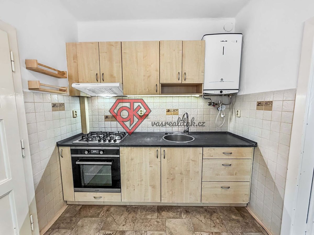 Pronájem bytu 1+1 38 m² – fotografie 4
