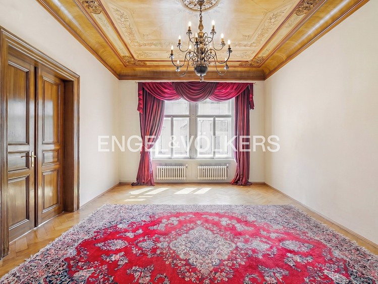 Pronájem bytu 3+1, 126 m² (1 z 11)