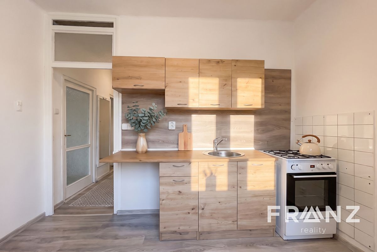 Pronájem bytu 3+1 71 m² – fotografie 2