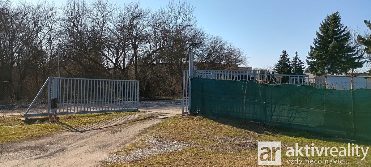 Pronájem komerčního pozemku 2500 m² – fotografie 3