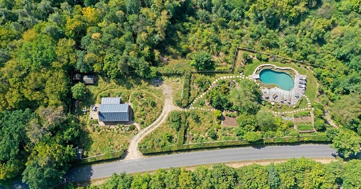 Prodej stavebního pozemku 2650 m² – fotografie 2