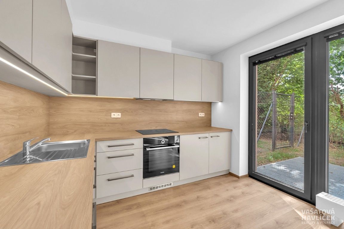 Pronájem bytu 3+1 188 m² – fotografie 4