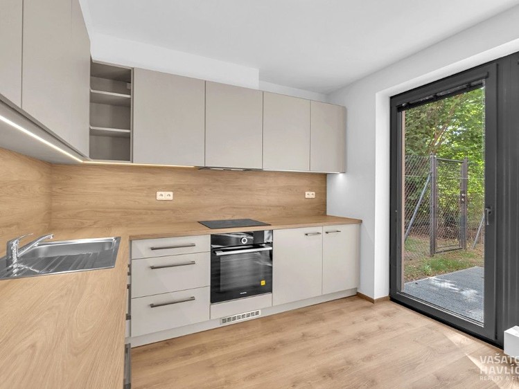 Pronájem bytu 3+1, 188 m² (4 z 32)
